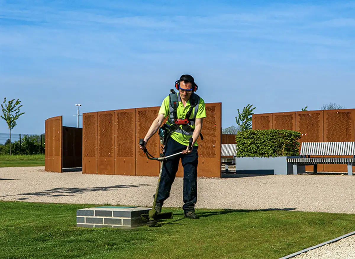 home-page-grounds-maintenance-landscaping-sheffield